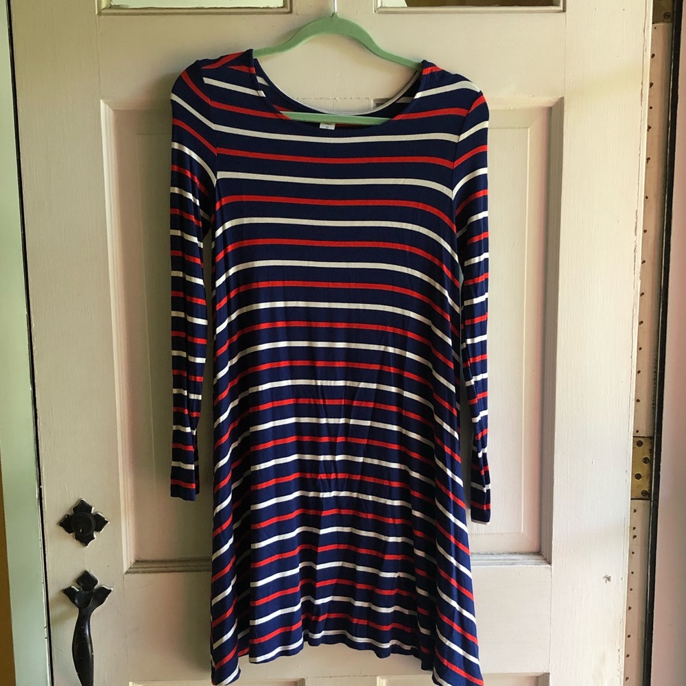 Old Navy Long-Sleeve Jersey-Knit Swing Dress
